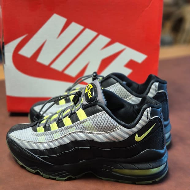 실착용2회 225-230 나이키에어맥스 95