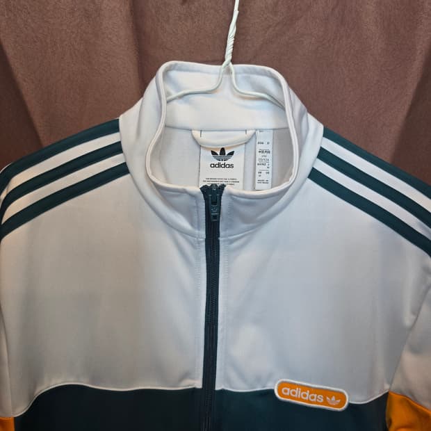 아디다스 트랙탑