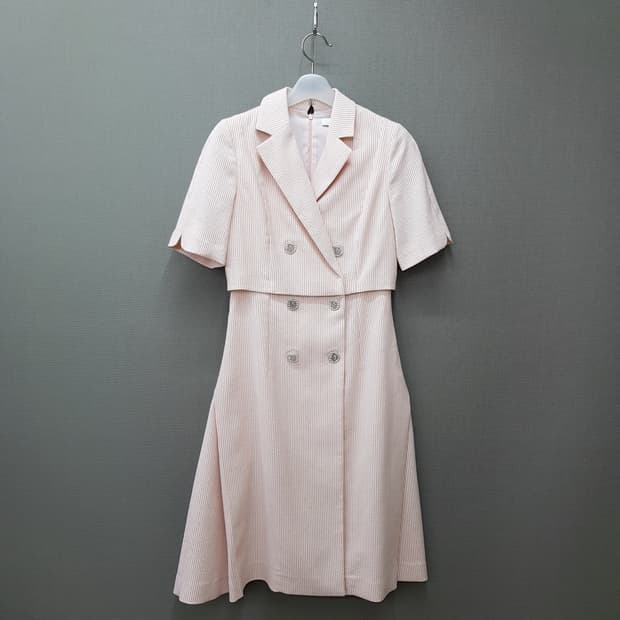 듀엘 DEWL 2022더블버튼 플레어 원피스 55사이즈