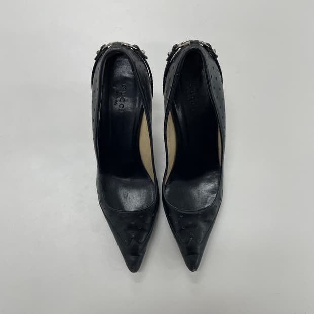 구찌 인터로킹 G 로고 스틸레토 힐