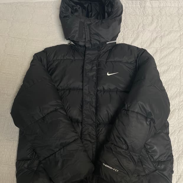 나이키 써마핏 패딩
