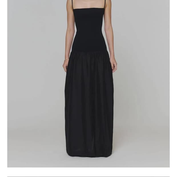 아모멘토 Silky knit maxi dress (black)