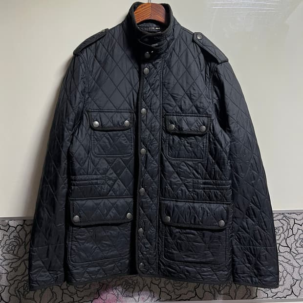 버버리 브릿 블랙 퀄팅자켓 