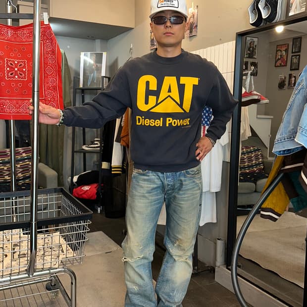 90‘s Caterpillar Cat logo sweatshirt 