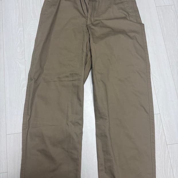 유니클로 치노팬츠 브라운