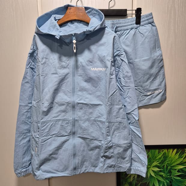 (타임세일)(새상품)MARKM 바람막이 셋업 하늘색