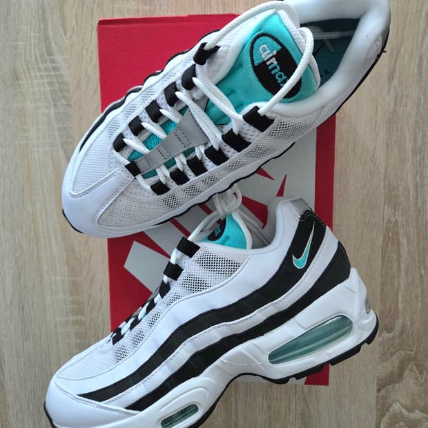 [255]나이키 에어맥스95 OG 화이트 앤 블랙 에메랄드