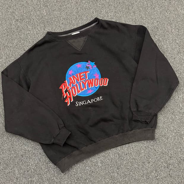 S)Planet Hollywood 빈티지 플리스 빅자수 스웻셔츠