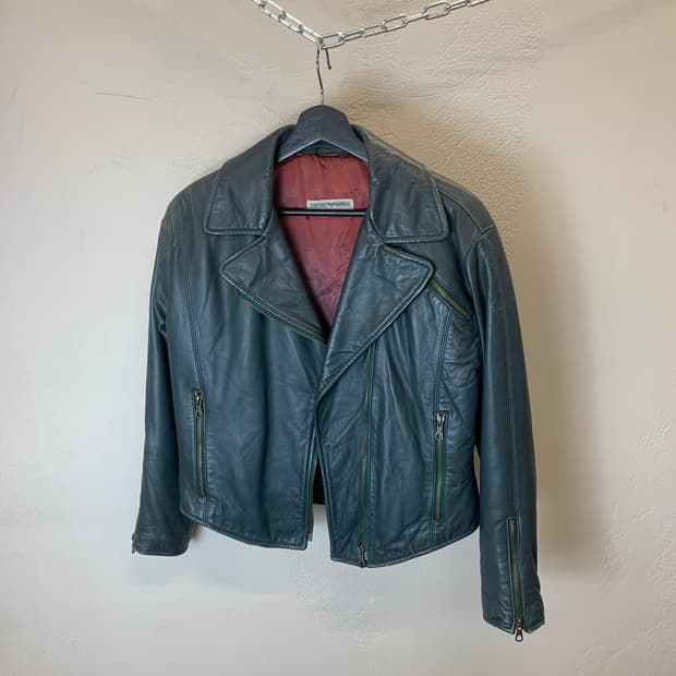 엠포리오 알마니 크롭 라이더자켓