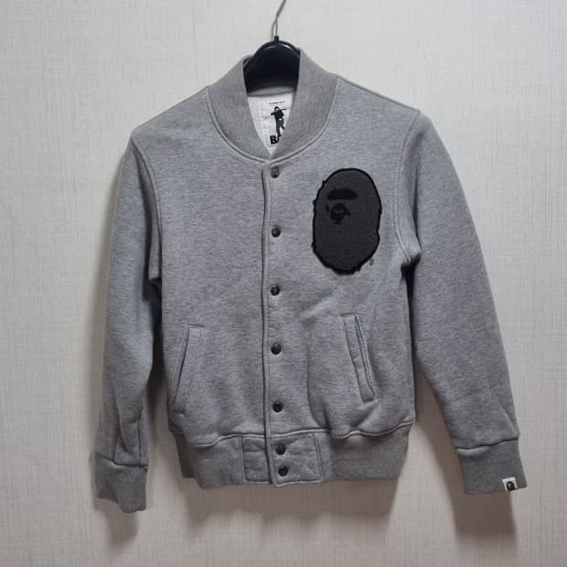 ( XS ) 베이프 그레이 스타디움 자켓