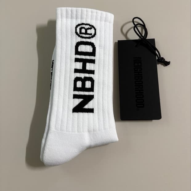 네이버후드 NBHD 로고 삭스 양말