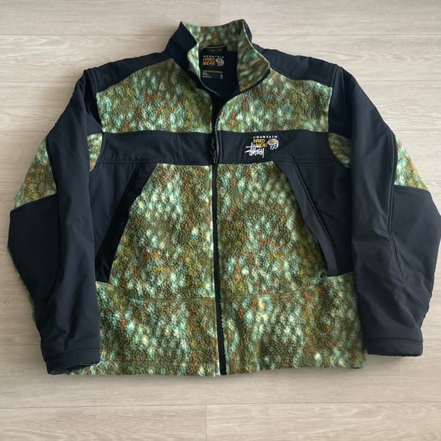 스투시 x 마운틴하드웨어 플리스 자켓