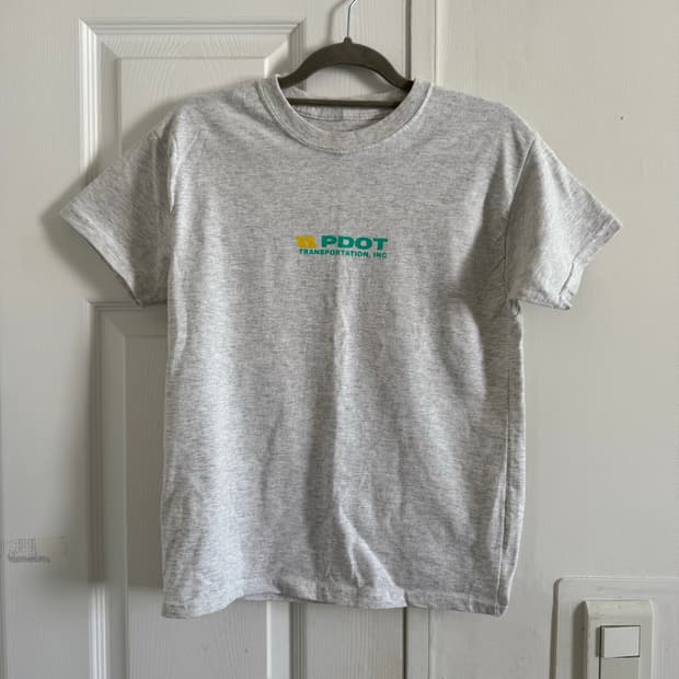 Hanes 티셔츠