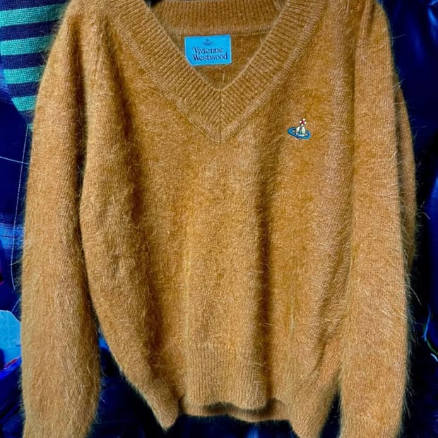 비비안웨스트우드 니트