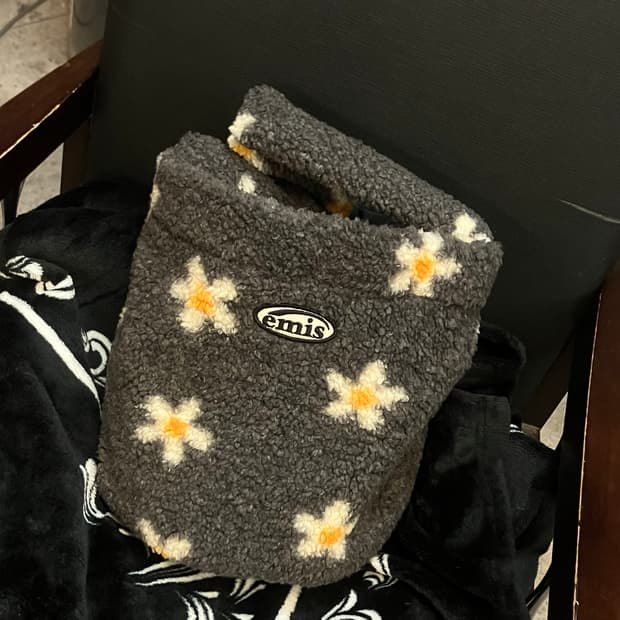 이미스 플라워 부클 토트백 블랙  #csz3034