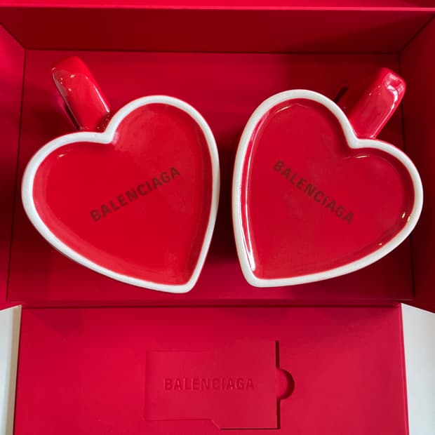 발렌시아가  Qixi Festival Gift 하트 쉐잎 머그컵 새상품