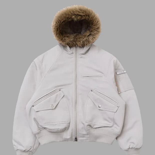 더뮤지엄비지터 퍼 후드 자켓 패딩