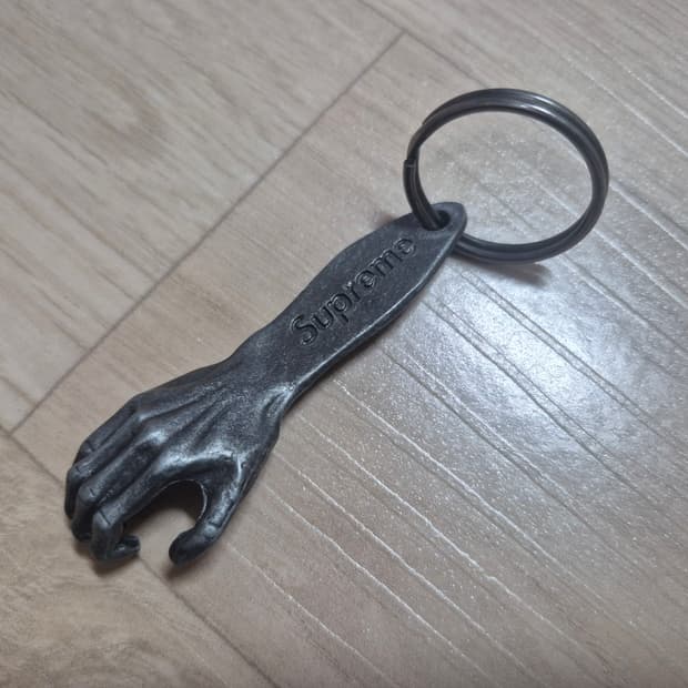 슈프림 핸드 오프너 키링 키체인