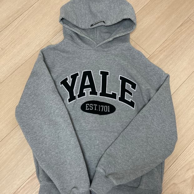 Yale 후드티