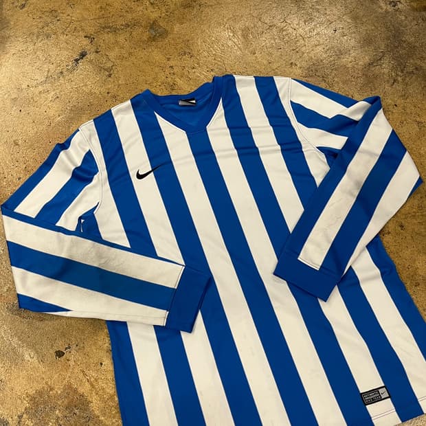 나이키 블루 화이트 포카리 스트라이프 롱슬리브