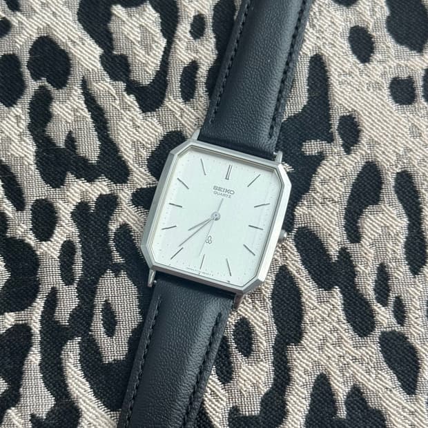 80s 빈티지 세이코 탱크 쿼츠