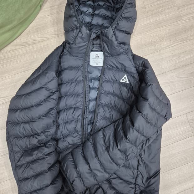 [S] 나이키 ACG 라바플로우