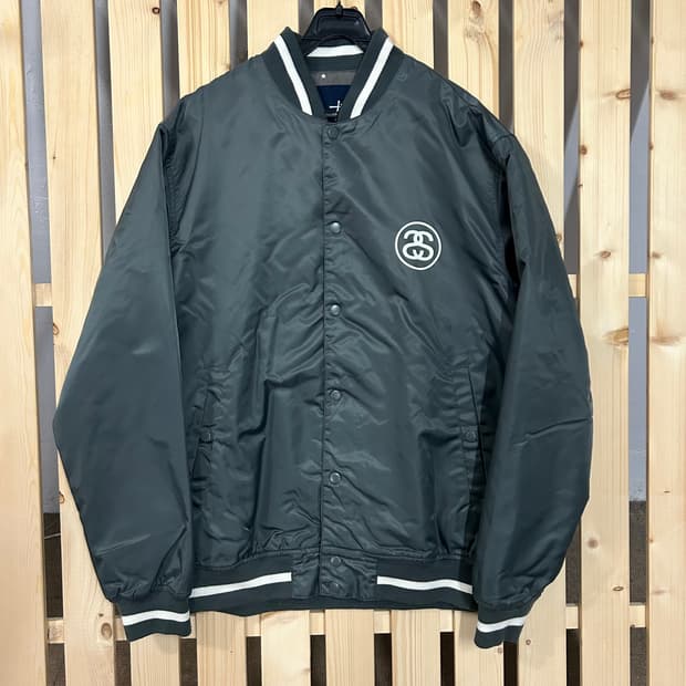  (XL) 스투시 S링크 사틴 그레이 스타디움 자켓 