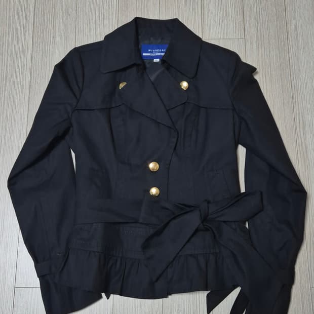 희귀) 버버리 블루라벨 프릴 하프 프렌치코트