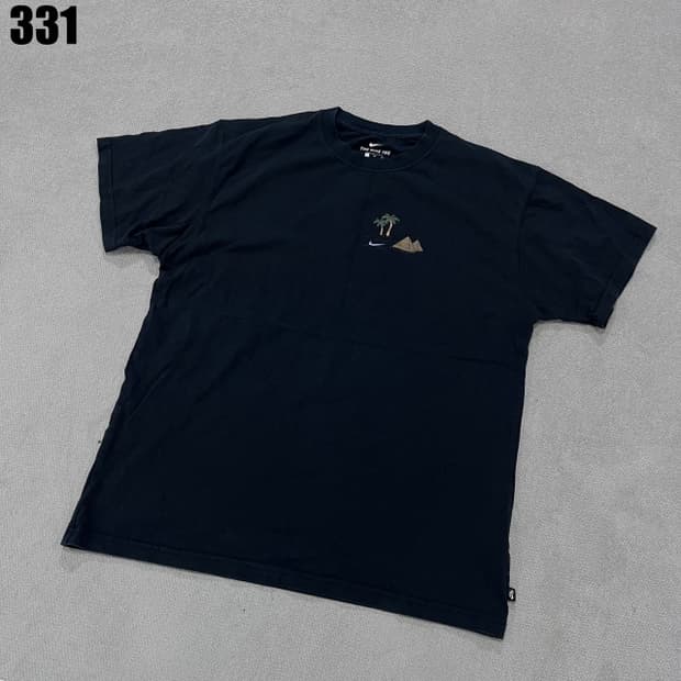 나이키 검정색 티셔츠 