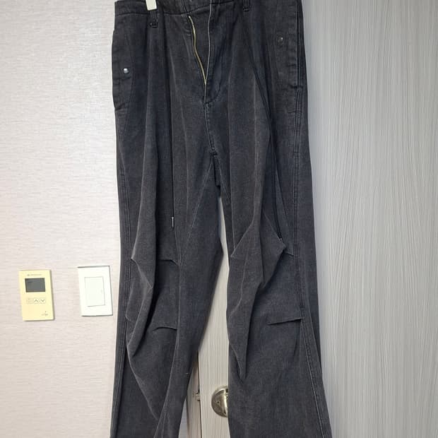 해칭룸 스노우진 워시드 블랙 1사이즈