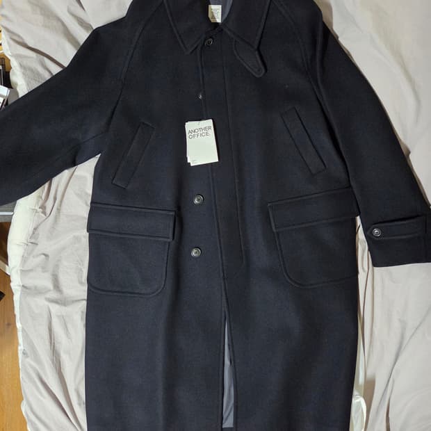 [새제품 어나더오피스]Voyager Balmacaan Coat Navy