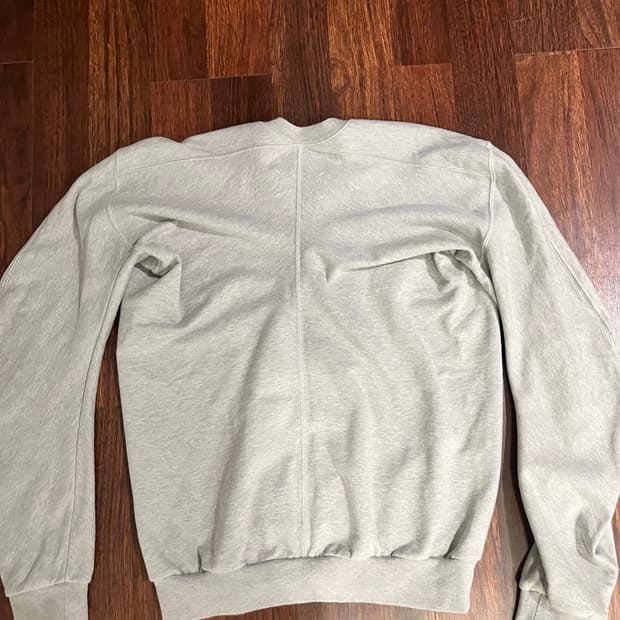 마르지엘라 블랭크탭 스웻 맨투맨