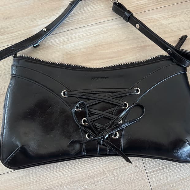 파인드카푸어 리본타이 숄더백