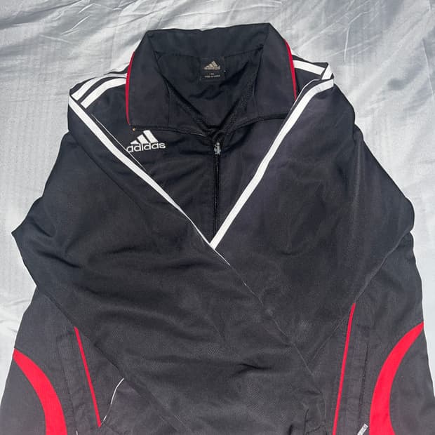 아디다스 바람막이