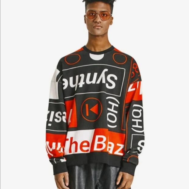 에이치 블레이드 맨투맨 티셔츠 S