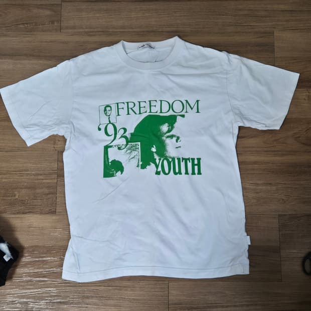 비바스튜디오 vivastudio 반팔티