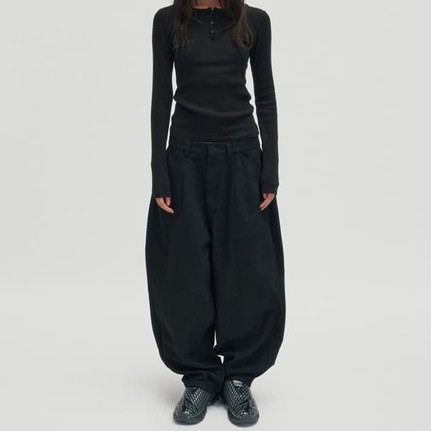 스웨이드 WIDE CHINO PANTS BLACK 와이드 치노 팬츠 블랙