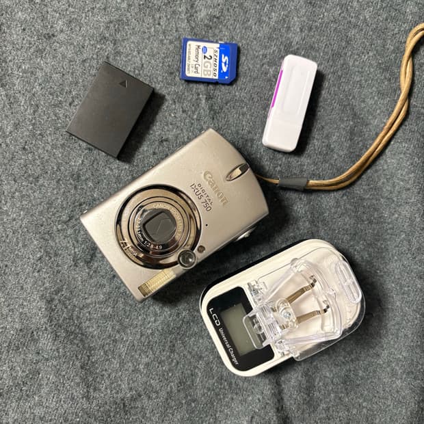 중상급!!) 캐논 익서스750(ixus750) 원희 디카 판매합니다.