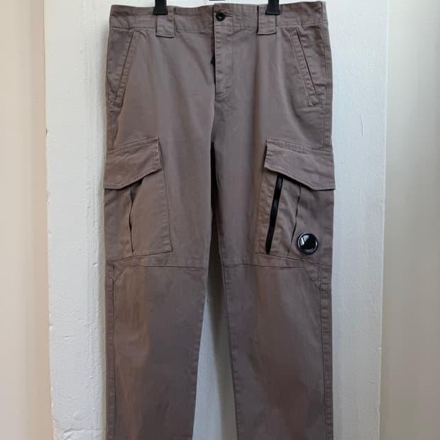 CP 컴퍼니 렌즈 카고 팬츠