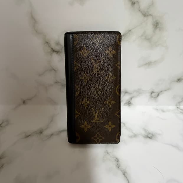 루이비통 마카사르 장지갑