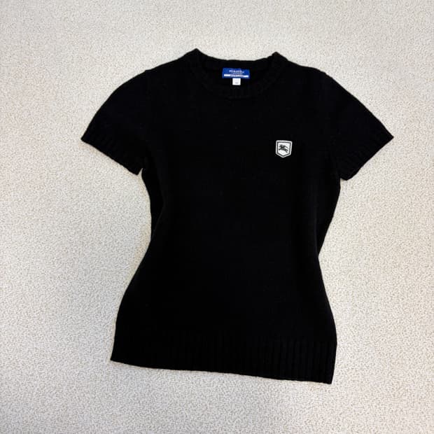 버버리 울 로고 블랙 반팔 니트