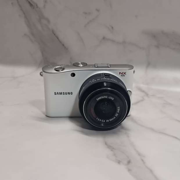 상태굿! 삼성 미러리스 NX100 /20-50mm 렌즈