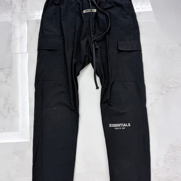 에센셜 트레이닝바지