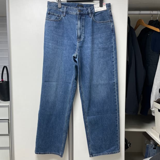 (새제품)유니클로 와이드스트레이트진 66BLUE (33)