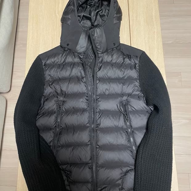 cp컴퍼니 니트패딩