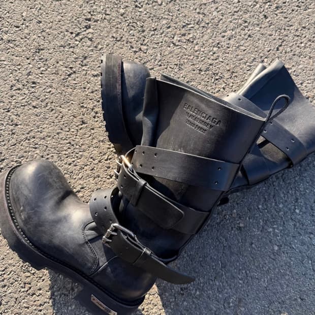 발렌시아가 베놈 부츠 하이