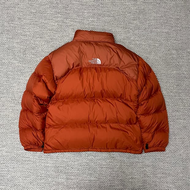 [110] 노스페이스 센터로고 무광 오렌지 700 눕시 패딩