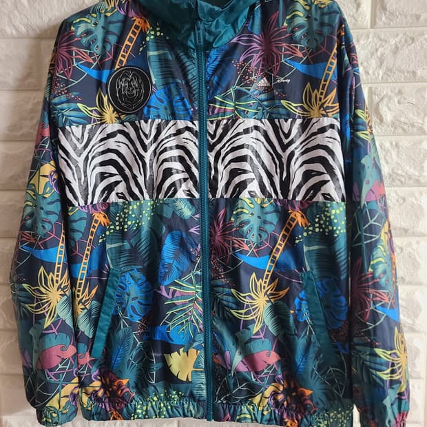 아디다스X디즈니 콜라보 바람막이 자켓(55-66)