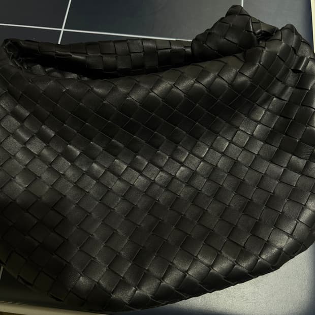 보테가 조디백 스몰 징공장