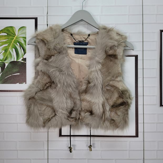 MOJO.S.PHINE 모조에스핀 여우털 베스트 조끼 S사이즈